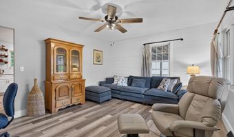 600 Shelton Ave, Ava, MO 65608