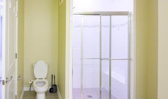 5130 CAMBRIA #101, Alexandria, VA 22304