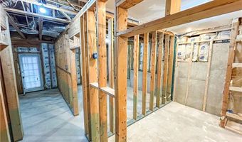 2027 Oakbluff Dr, Austell, GA 30106