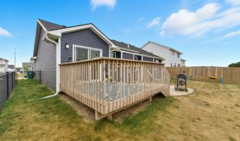 2817 21st St SW, Altoona, IA 50009
