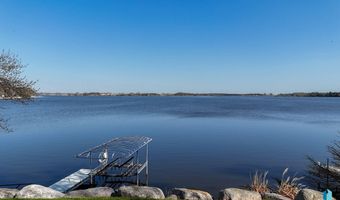 10 S Oakwood Shoreline Dr, Bruce, SD 57220