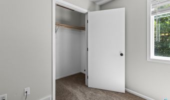 112 W River Oak Ct, Brandon, SD 57005