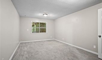 1027 Regency Dr, Acworth, GA 30102