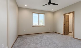 7644 White Pine Cir, Billings, MT 59106