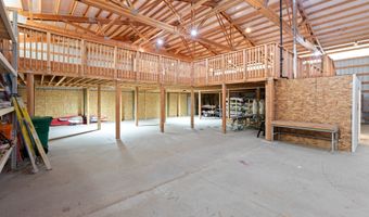 21805 BOONES FERRY Rd, Aurora, OR 97002