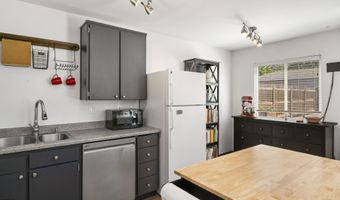 1630 SE Tempest Dr 10, Bend, OR 97702