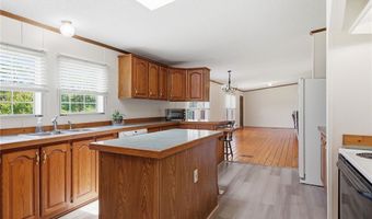10400 Ruth Vinson Rd, Autryville, NC 28318