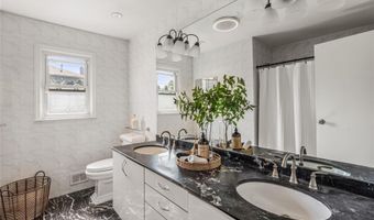 95 The Dell, Albertson, NY 11507