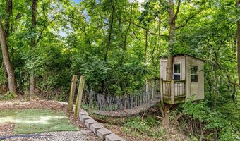 404 Arbor Spring Dr, Ballwin, MO 63021