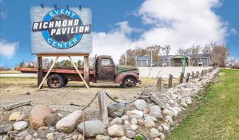 12805 S Shore Dr, Aberdeen, SD 57401