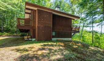 27 Moat Mountain Cir, Bartlett, NH 03812