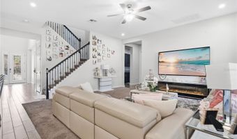 3200 PINENUT Dr, Apopka, FL 32712