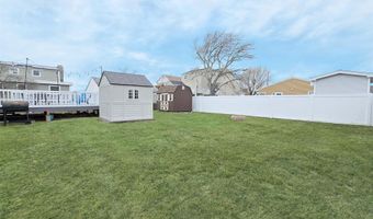 19 Kent Pl, Amityville, NY 11701