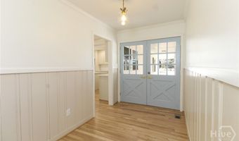 100 Williamsburg Ln, Athens, GA 30605