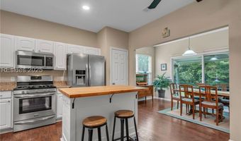 40 Golden Eagle Dr, Bluffton, SC 29909