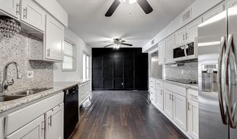 6207 Creek Crossing Rd, Alvarado, TX 76009