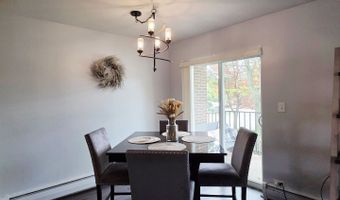 1217 S Old Wilke Rd 201, Arlington Heights, IL 60005