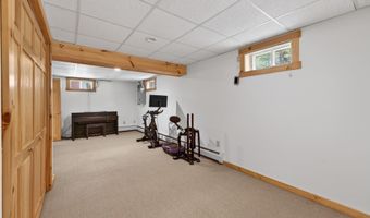 128 Twin View Dr, Carroll, NH 03598