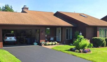 167 Country Club Ln, Amsterdam, NY 12070