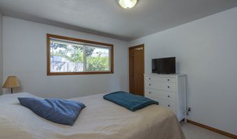 19565 SW SOUTHVIEW Pl, Beaverton, OR 97078