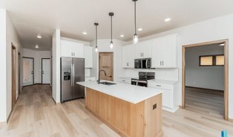 2317 E Brek St, Brandon, SD 57005