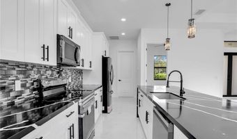 2221 Robert, Alva, FL 33920