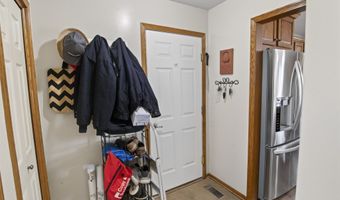 8634 NE 27th Ave, Altoona, IA 50009