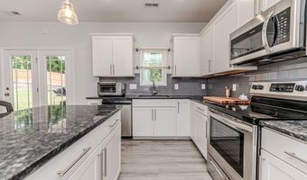 216 Vanderbuilt Ct, Aberdeen, NC 28315