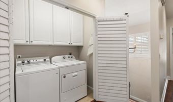 321 5TH St, Atlantic Beach, FL 32233