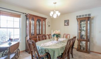 1136 Stewarton, Cincinnati, OH 45102