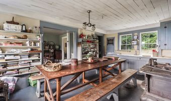 48 Winston Rd, Baldwin, ME 04024