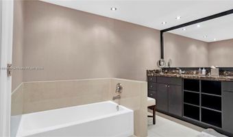 19707 Turnberry Way 7D, Aventura, FL 33180