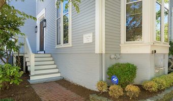 83 John St, Newport, RI 02840