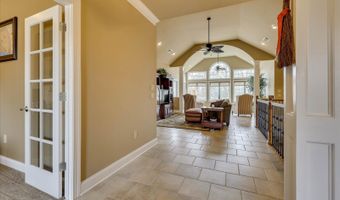 1071 Outrigger Dr, Lincolnton, GA 30817