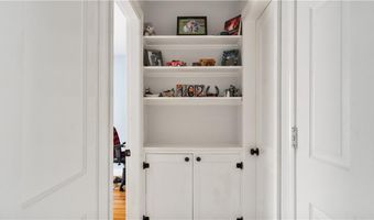 162 Thatcher St, East Providence, RI 02916