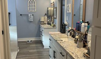250 Saddlebrook Cir, Austin, AR 72007