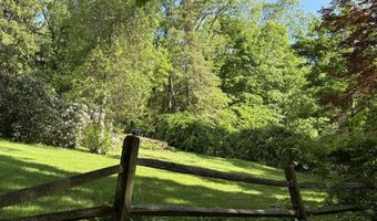 2807 Edgewood Dr, Altoona, PA 16602