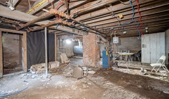 41 Old Farms Rd, Avon, CT 06001