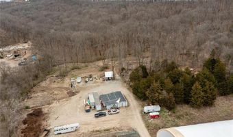 15811 Jedberg Ln, Ballwin, MO 63021