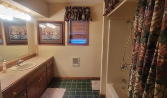 403 NE 22nd Ave, Aberdeen, SD 57401