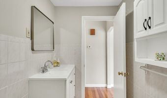19 Tremlett Rd, Billerica, MA 01821