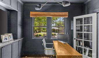 1726 The Plz, Charlotte, NC 28205