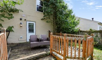 7102 Harness Lakes Dr, Indianapolis, IN 46217