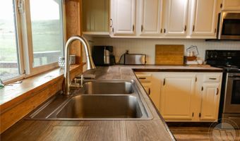 88 Lower Deer Creek Rd, Big Timber, MT 59011