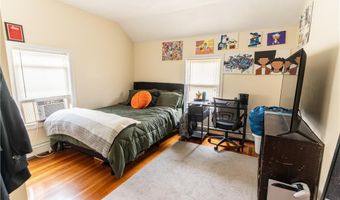 131 Roma St, East Providence, RI 02914