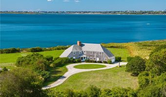 8 Taylor's Ln N, Little Compton, RI 02837