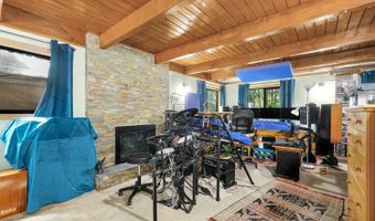 20151 S HENRICI Rd, Oregon City, OR 97045