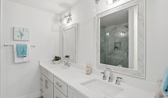 9803 DE PAUL Dr, Bethesda, MD 20817