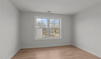 50 Red Maple Ln, Warwick, RI 02886
