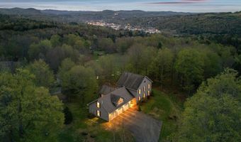 34 Goldsbury Woods Rd, Barre, VT 05641